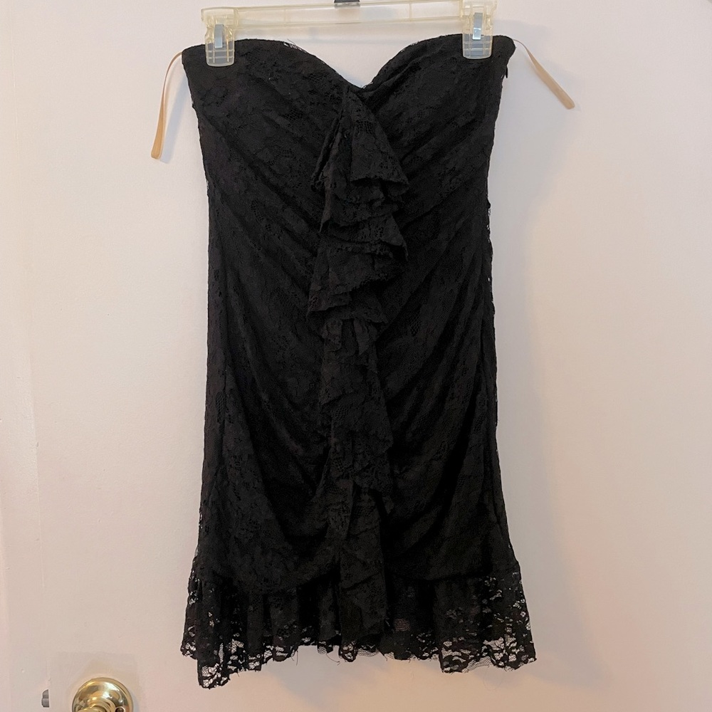 Strapless lace ruched dress with ruffle down the center